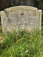 Eva and Frederick grave ©fnrc